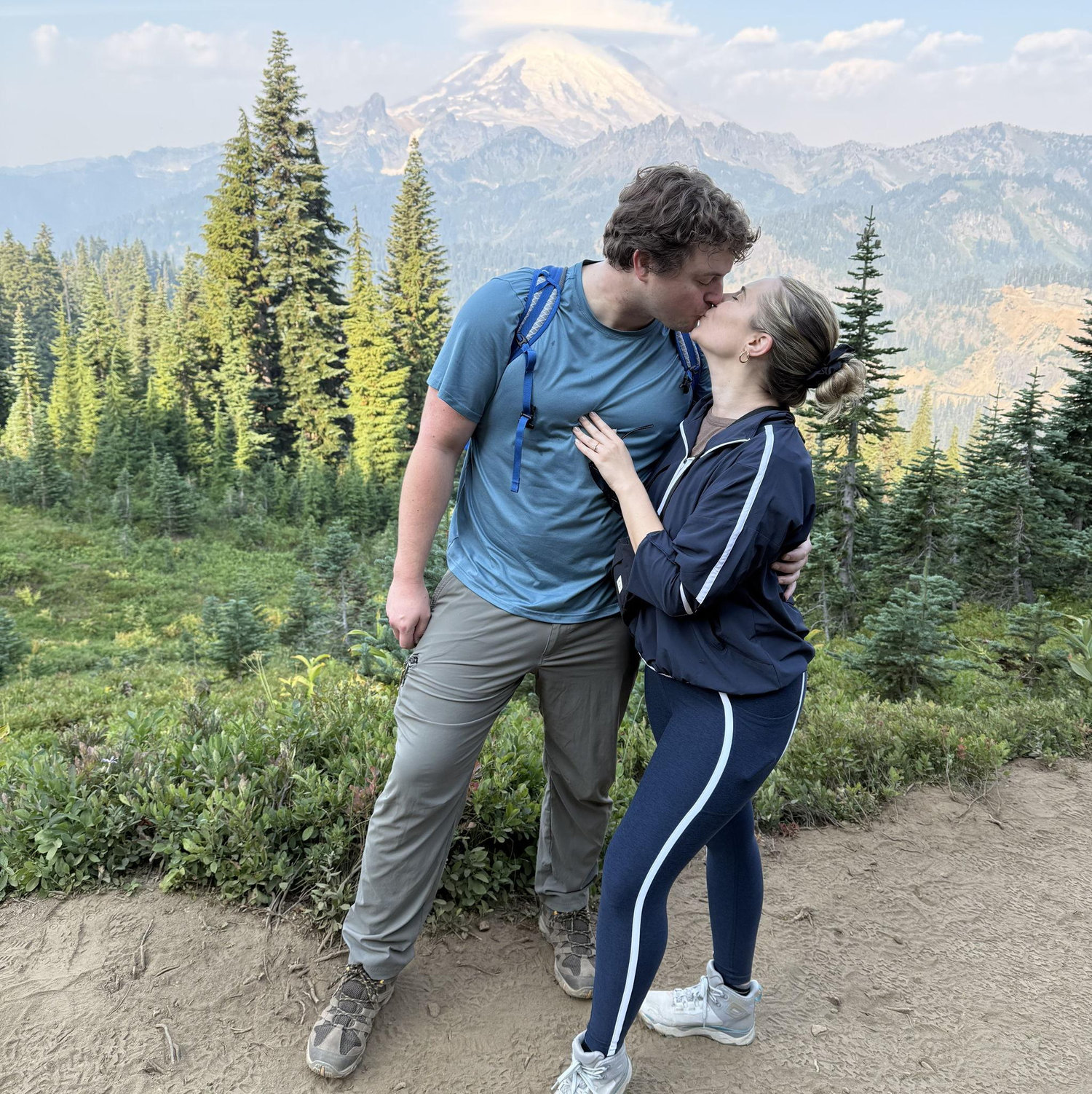 Perfect hiking kiss