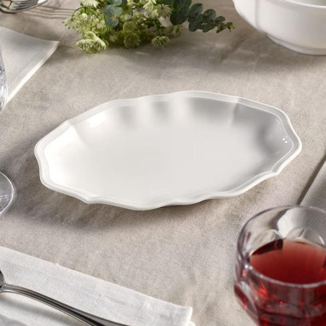Villeroy & Boch Manoir Pickle Dish 9.5 Inches, Premium Porcelain, Made in Germany, White