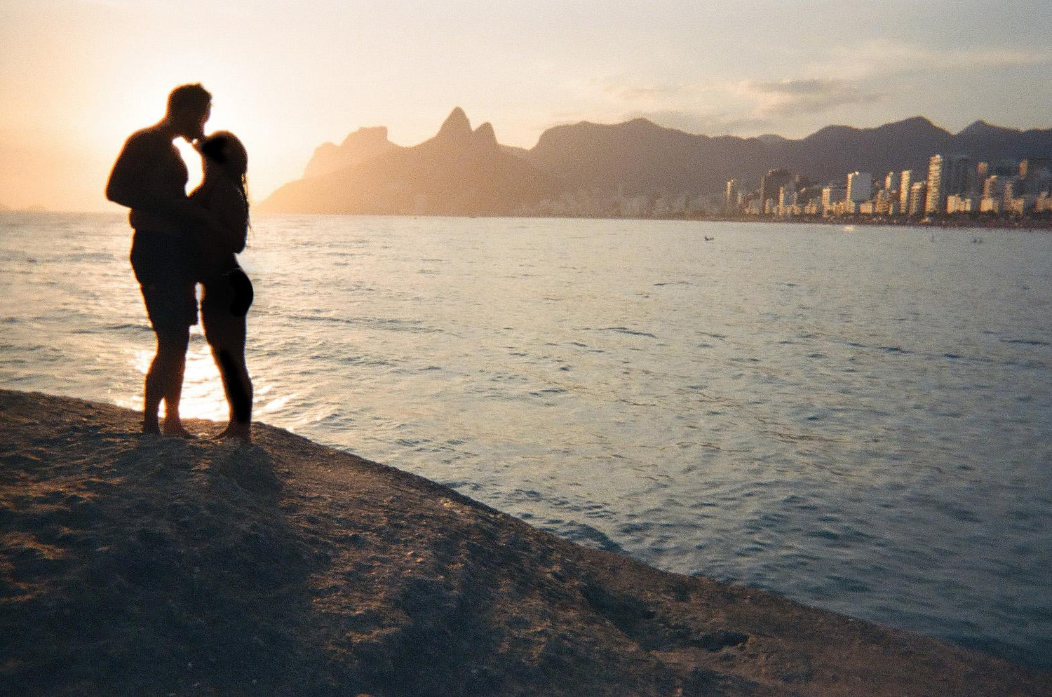 The Wedding Website of AJ Vaatete and Anna Falls