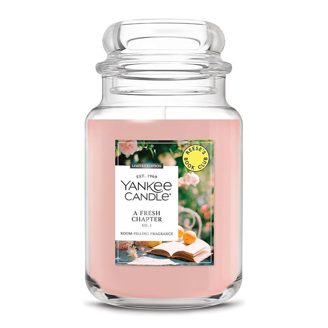 Yankee Candle x Reese’s Book Club, A Fresh Chapter, Spring Scented Candle, Bright Pomelo Scent, Blooming Rose Scent, 22oz Large Jar Candle with up to 150 Hours Burn Time, Giftable