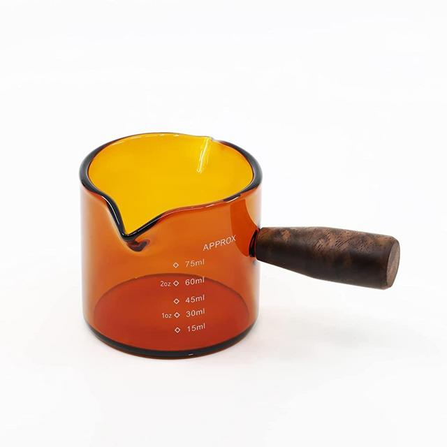 WALNUT COFFEE 75ml Colored Espresso Shot Glass Double Spouts with Walnut Handle, Measuring Triple Pitcher Milk Cup with 2 Spouts, Coffee Measuring Cup Glass with Walnut Handle for Barista (Amber)