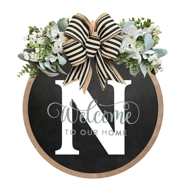 Circular Surname Front Door Welcome Sign - 26 Letter House Wreath, Front Porch Decorations, Year-Round Home Decor (N)