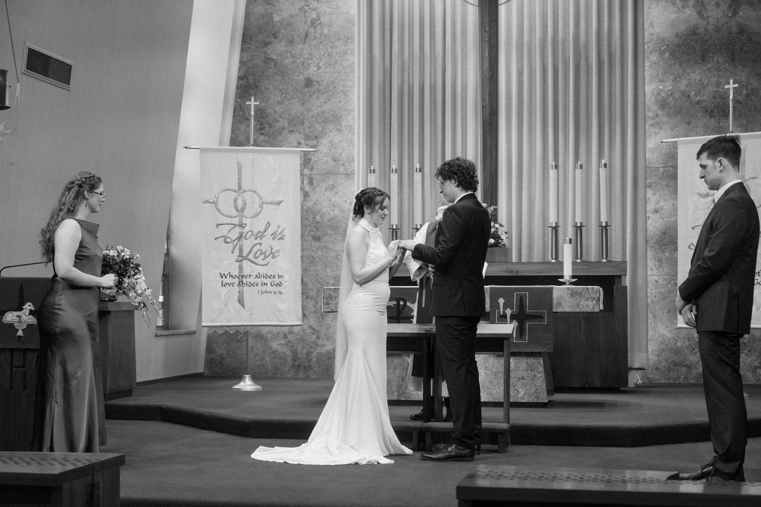 The Wedding Website of Anna Hewitt and Mitchell Hewitt