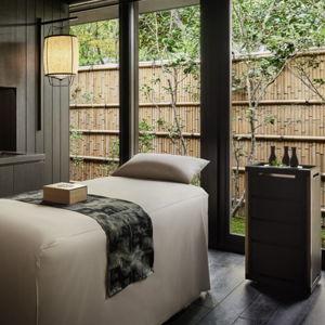 60-Minute Couples Massage