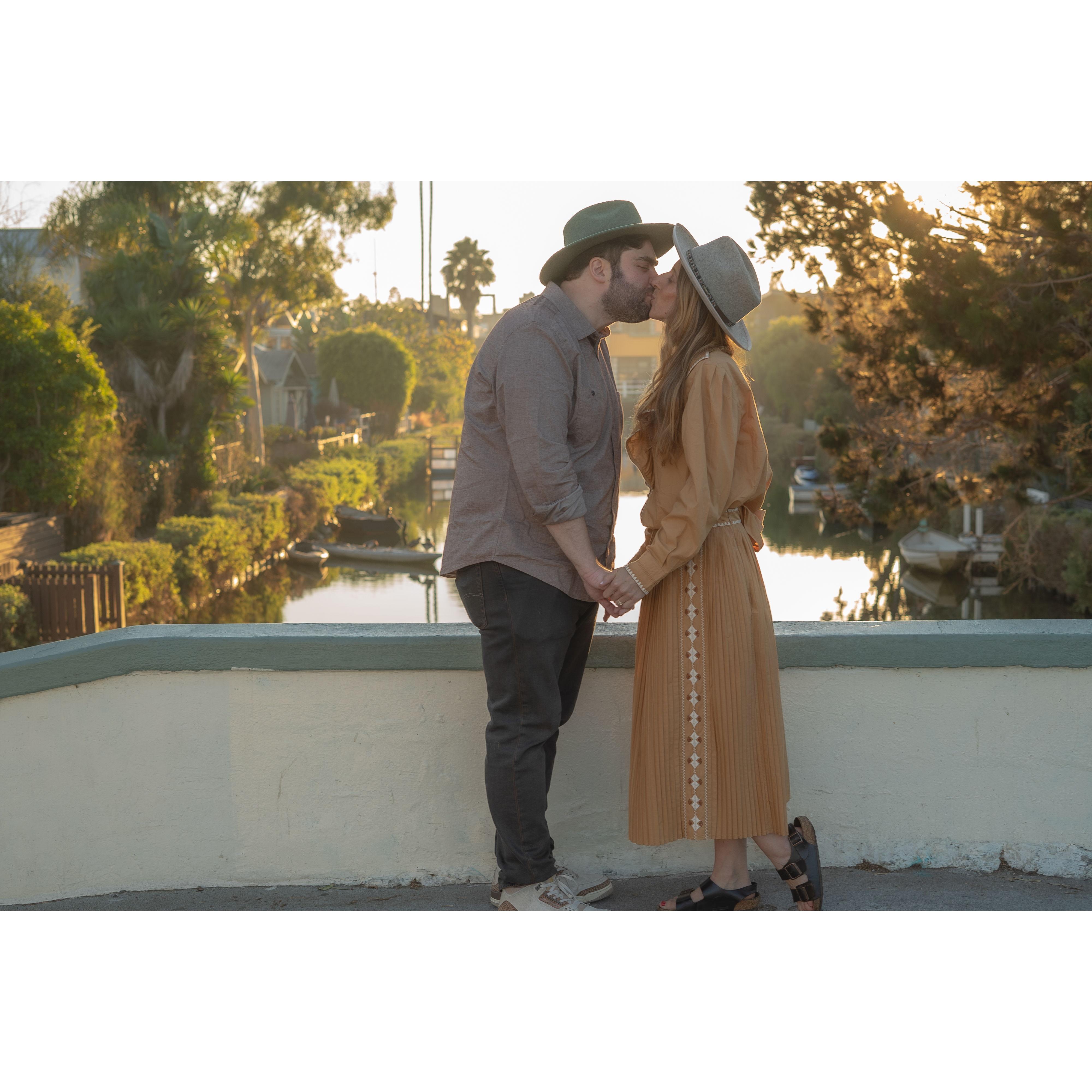 👒 Engagement photos at the Venice canals! (2024)