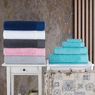 Solid Signature Bath Towel