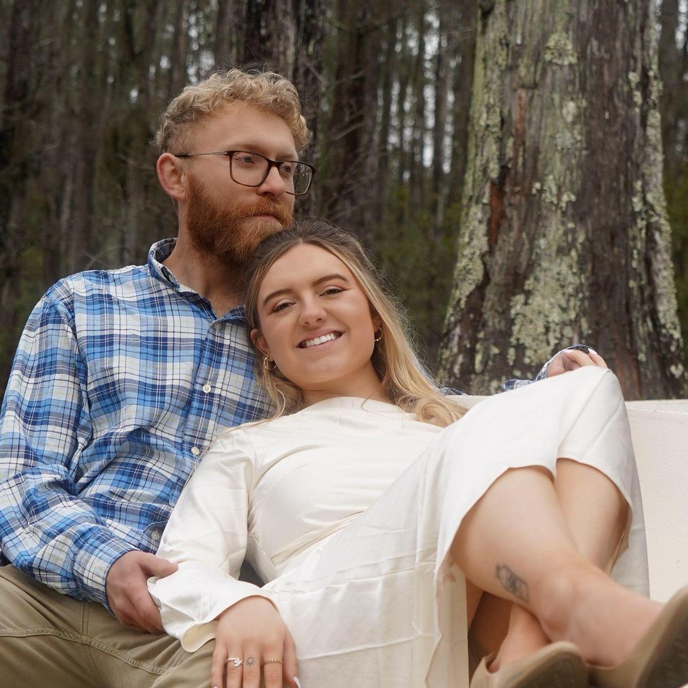 Kayla & Noah travel to Charleston, South Carolina to take engagement photos!