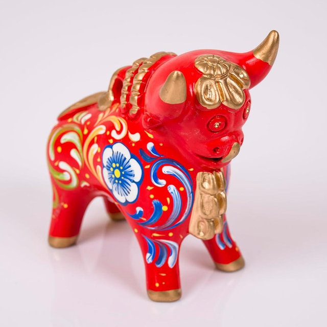 Peruvian Red Ceramic Pucara Bull 4.7" Tall, Folk art ceramic, Bull of Pucara Figurine, Peruvian Sculpture Bull, pottery sculpture from Peru