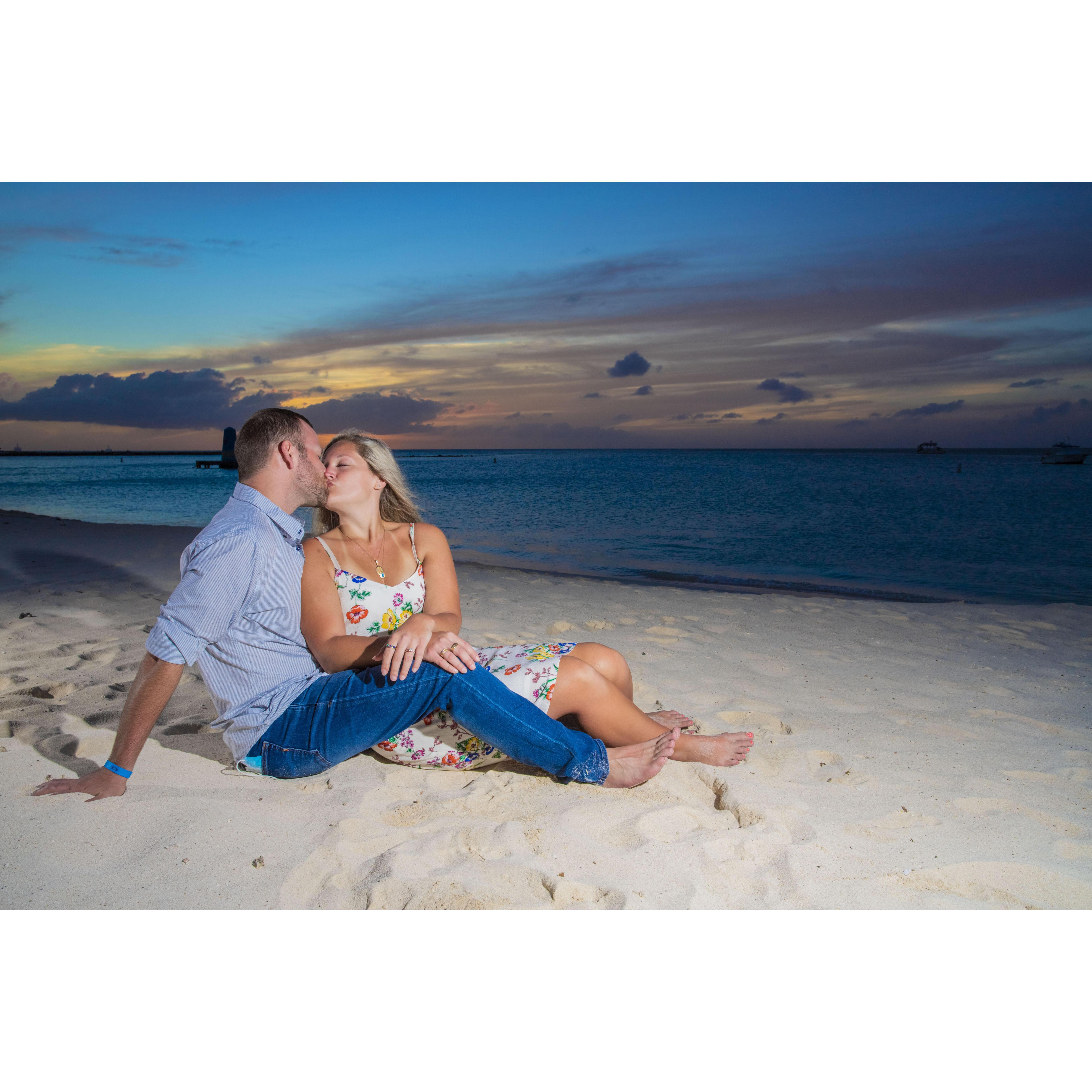 Save The Date Photos 1/14/21
Aruba