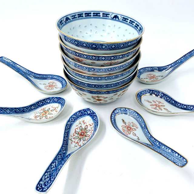 6 hand-painted Chinese Rice Grain Bowls including 6 spoons, flower pattern