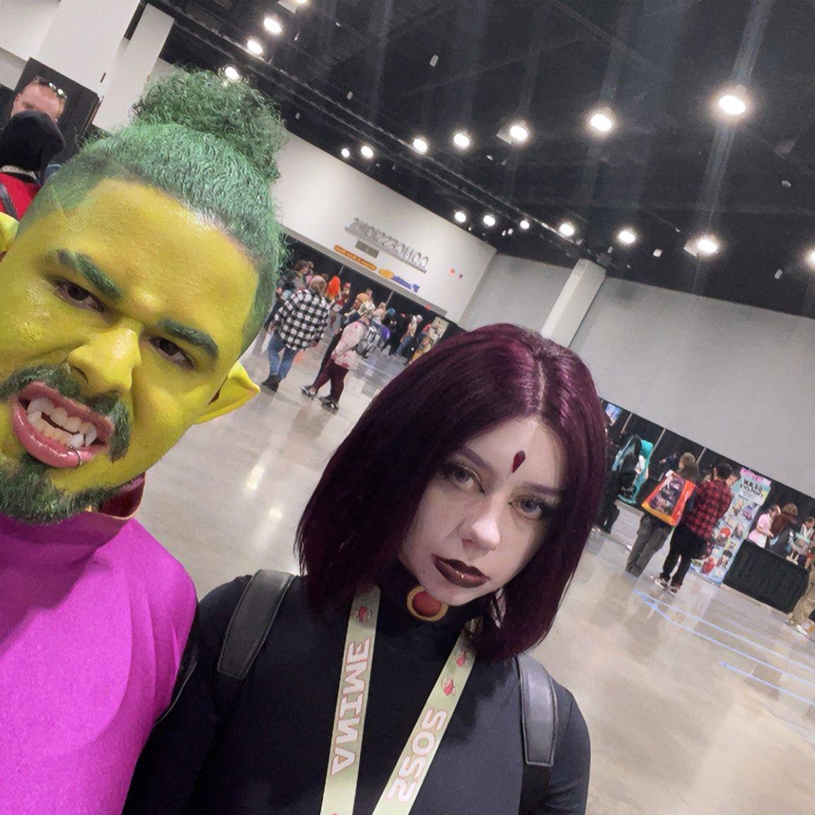 Cosplay of Raven and Beast boy