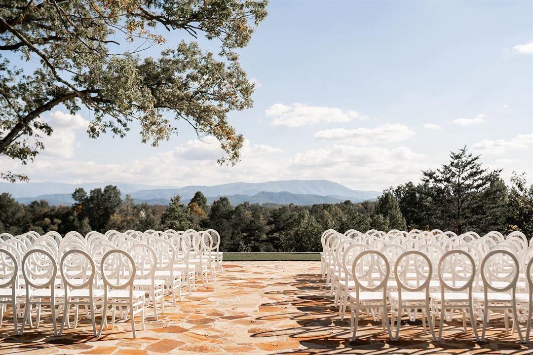 The Wedding Website of Taylor Conrad and James Domen