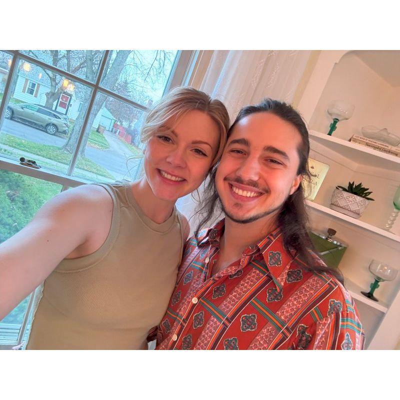 After Dinner! Now we're heading to Paul's parents for more food!