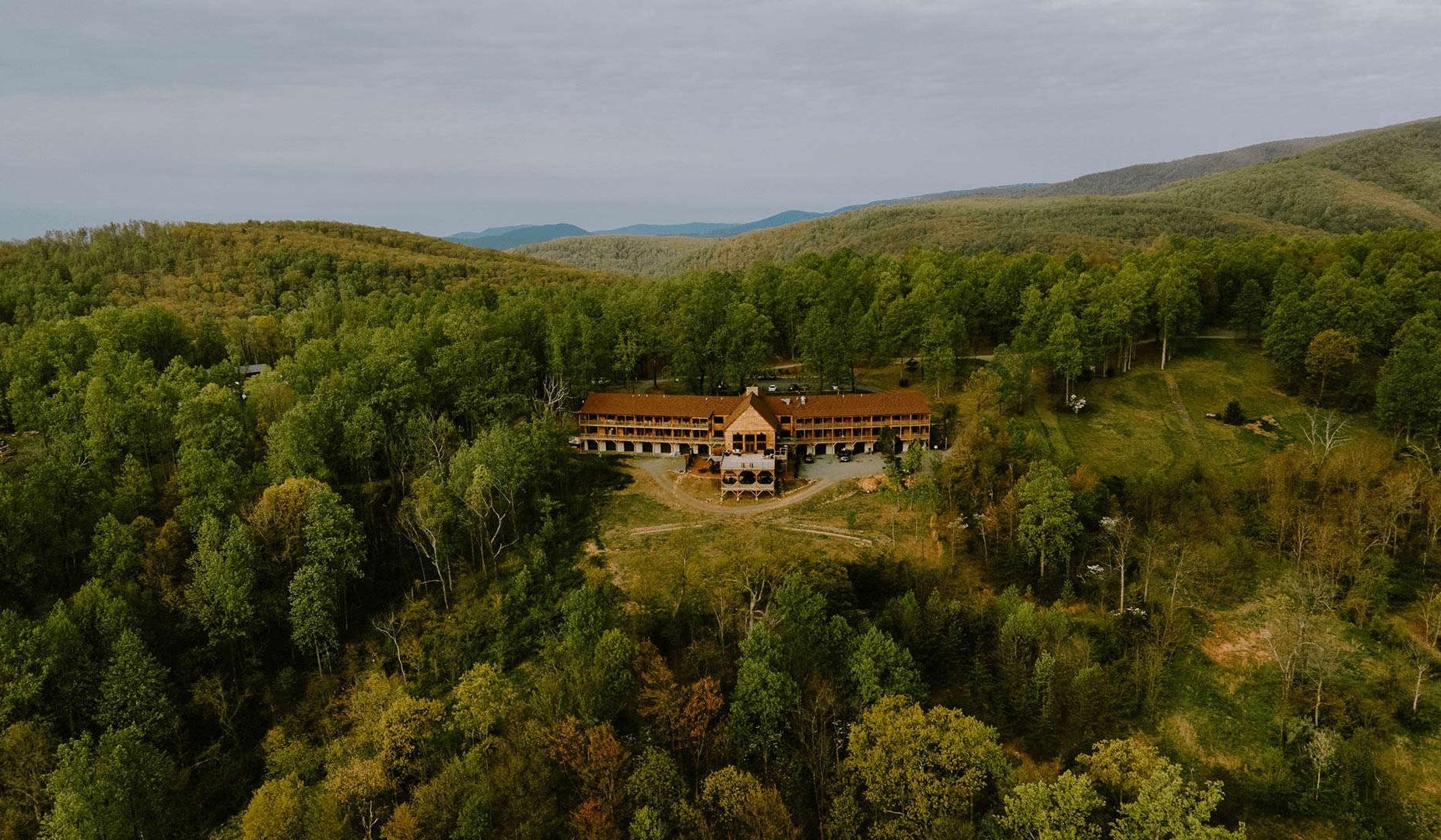 The Wedding Website of Becka Kindler and Brandon Foltz