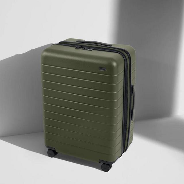The Medium Flex in Olive Green
