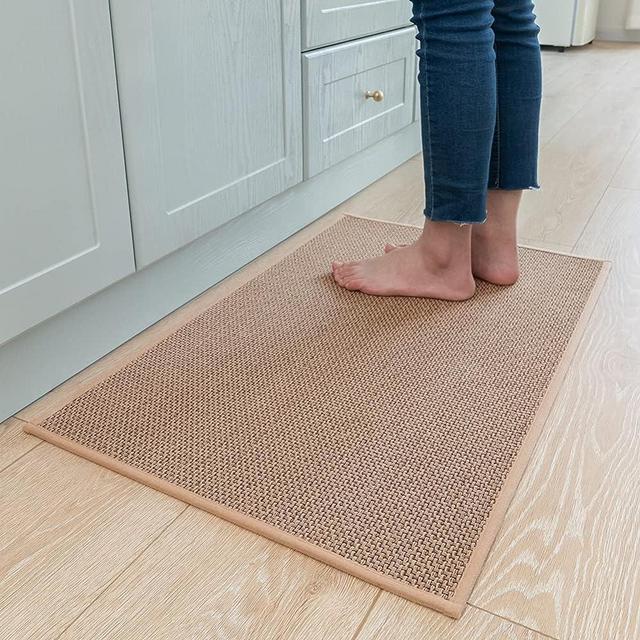Kitchen Rugs and Mats Non Skid Washable, Absorbent Runner Rugs for Kitchen, Front of Sink, Kitchen Mats for Floor (Beige, 16"x24")
