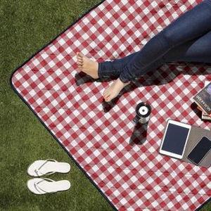 (2) Oniva Vista Outdoor Blankets