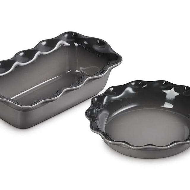Le Creuset Stoneware Set of 2 9" Heritage Fluted Pie and 9" Fluted Loaf Dish, Oyster