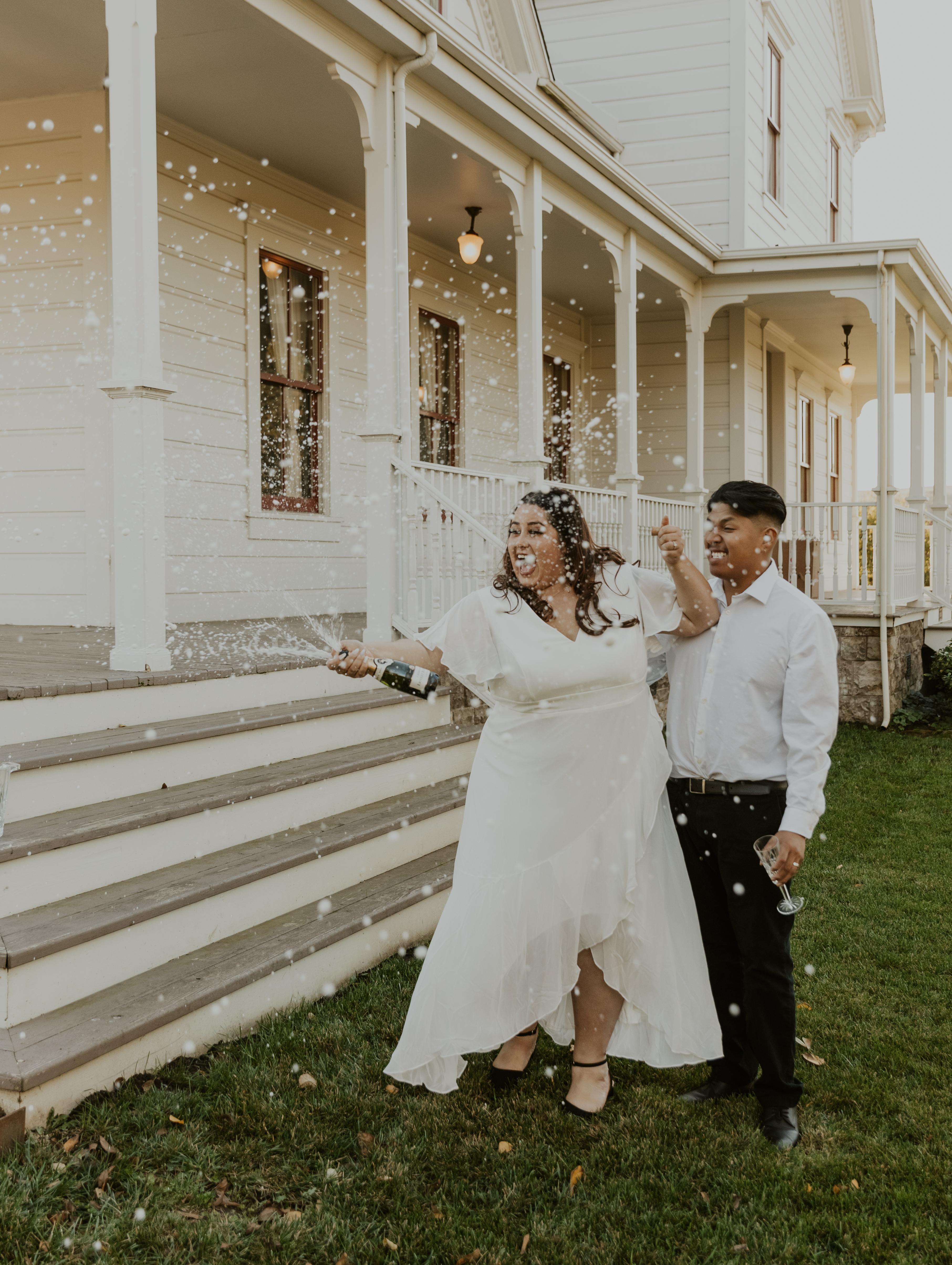 The Wedding Website of Indika Halferty and Edgar Velasquez