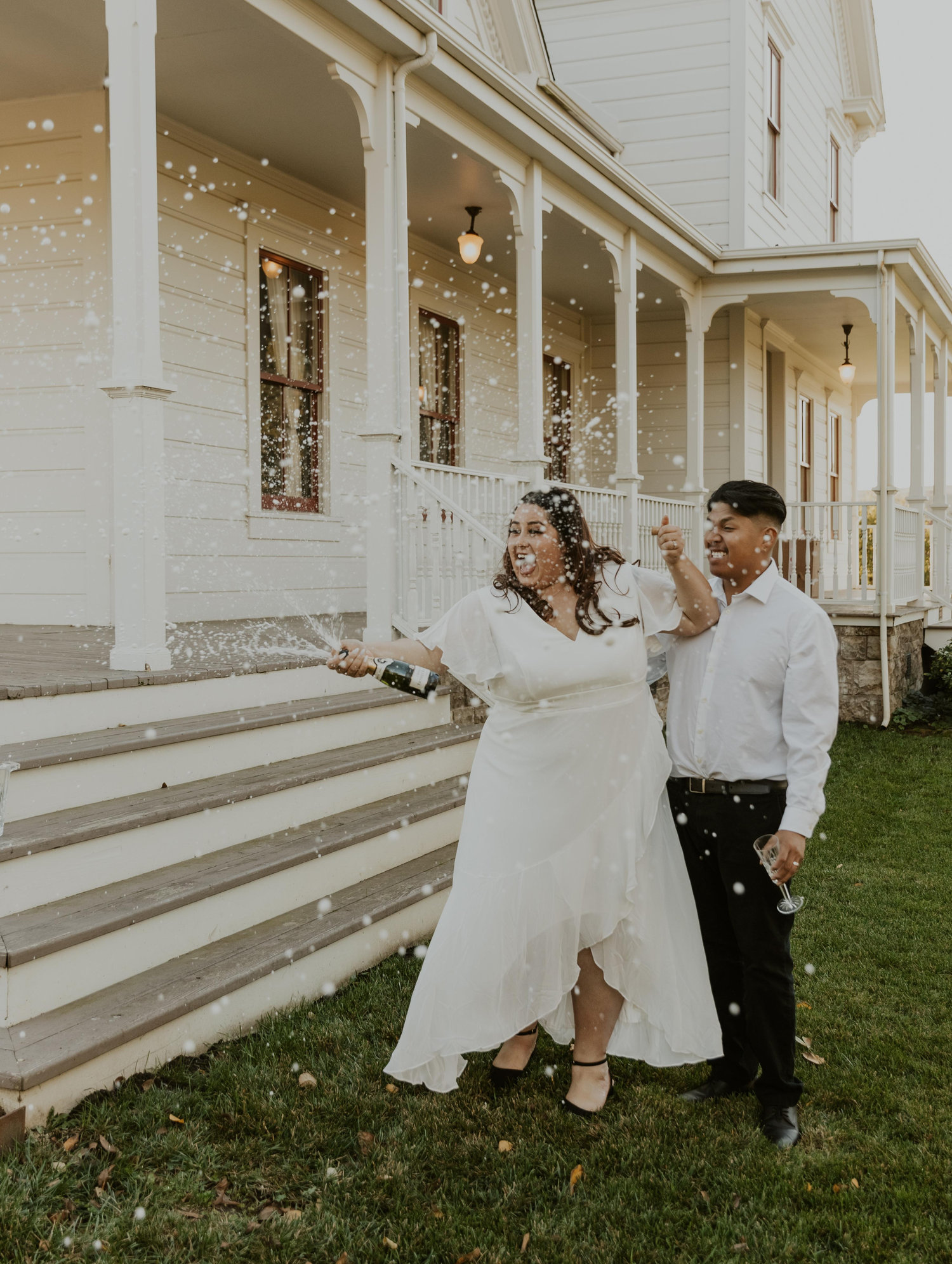 The Wedding Website of Indika Halferty and Edgar Velasquez