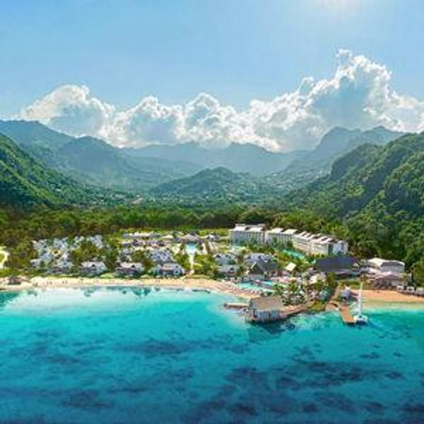 Island Hopping and Snorkeling in St. Vincent