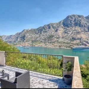 Night 1 in Kotor Airbnb