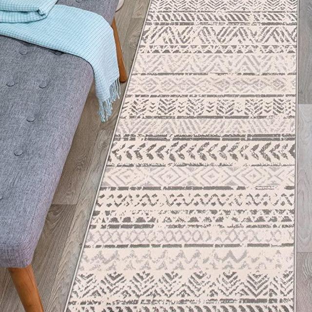 Rugshop Geometric Bohemian Design Runner Rug 2' x 7' Gray