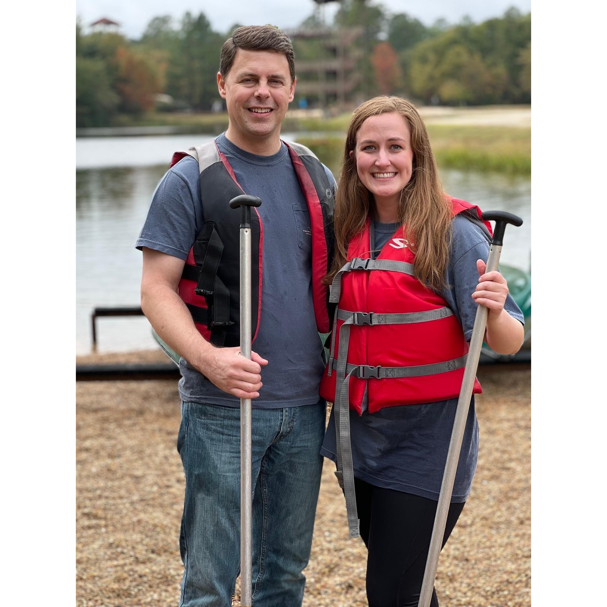 First Baptist Dallas Nearlywed Retreat 2022 - 1st place canoe race champions