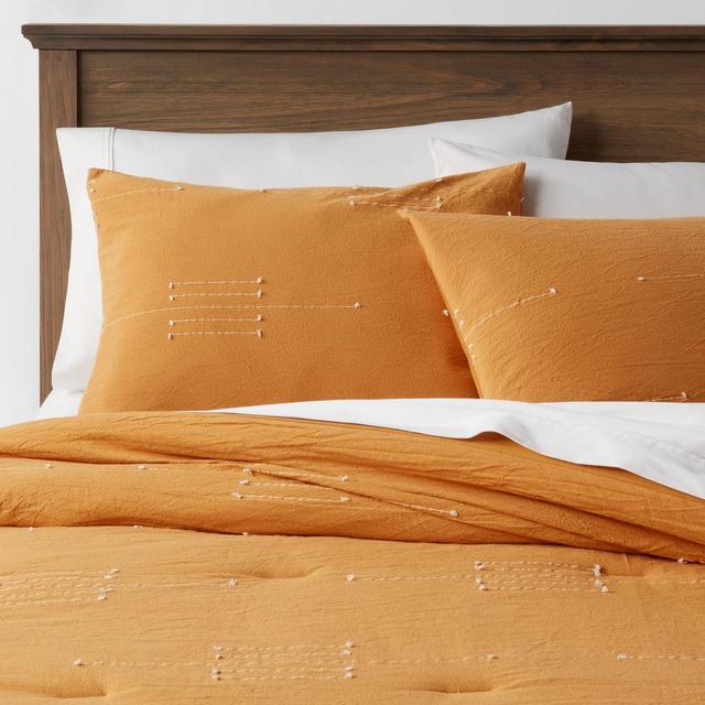 Full/Queen Clipped Linework Comforter & Sham Set Mustard - Threshold™