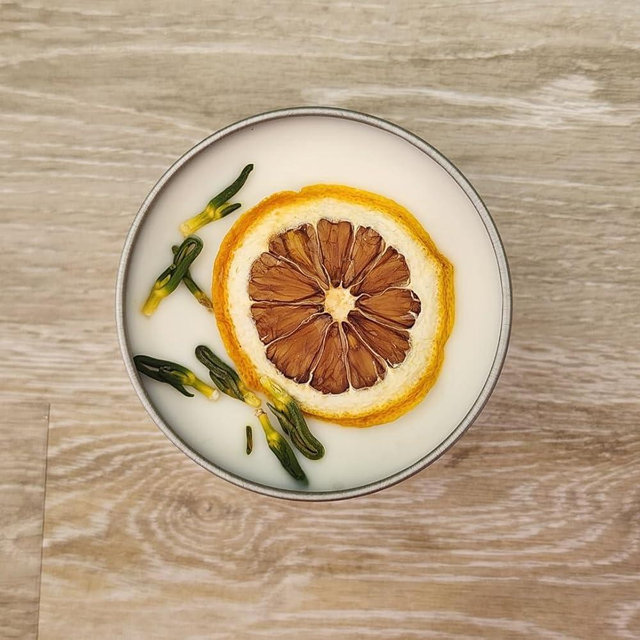 Sandra Sue Creations | Wickless Candle | All Natural | Highly Fragrant | 4oz and 8oz (White Tea & Sage, 8 oz)