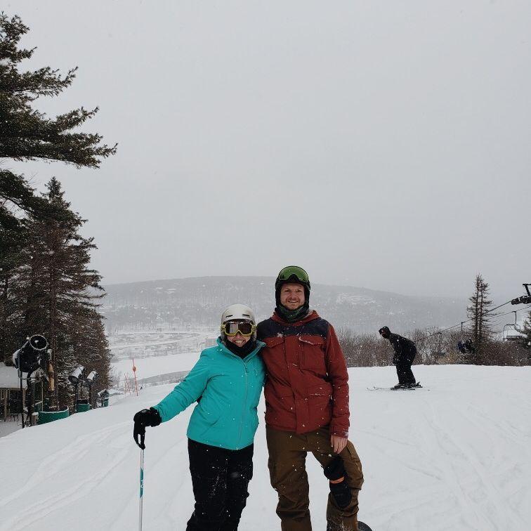 Gabe & Alyssa skiing in the Poconos, PA.
January 2021