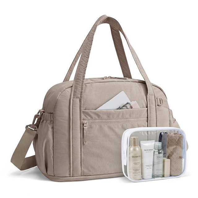 BAGSMART Expandable Personal Item Travel Bag, Lightweight Gym Bag for Women, 24L Weekender Travel Duffle with Toiletry Bag, Carry on Overnight Duffel, Camel