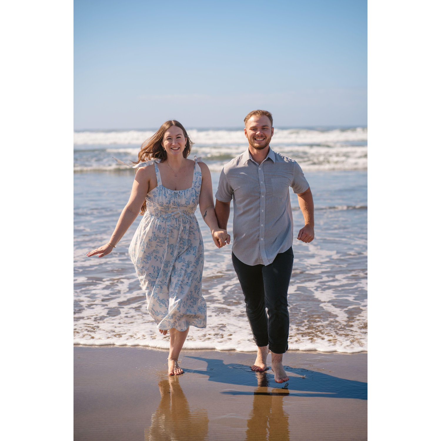Engagement Photos by Instagram @_moonlightvisuals