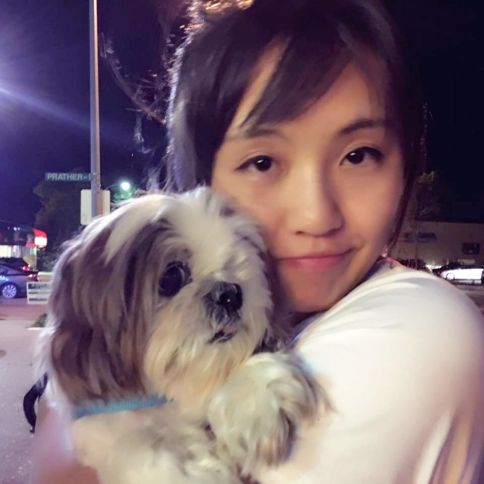 Sugar and Mary are in line for Ted Drewes ice cream!