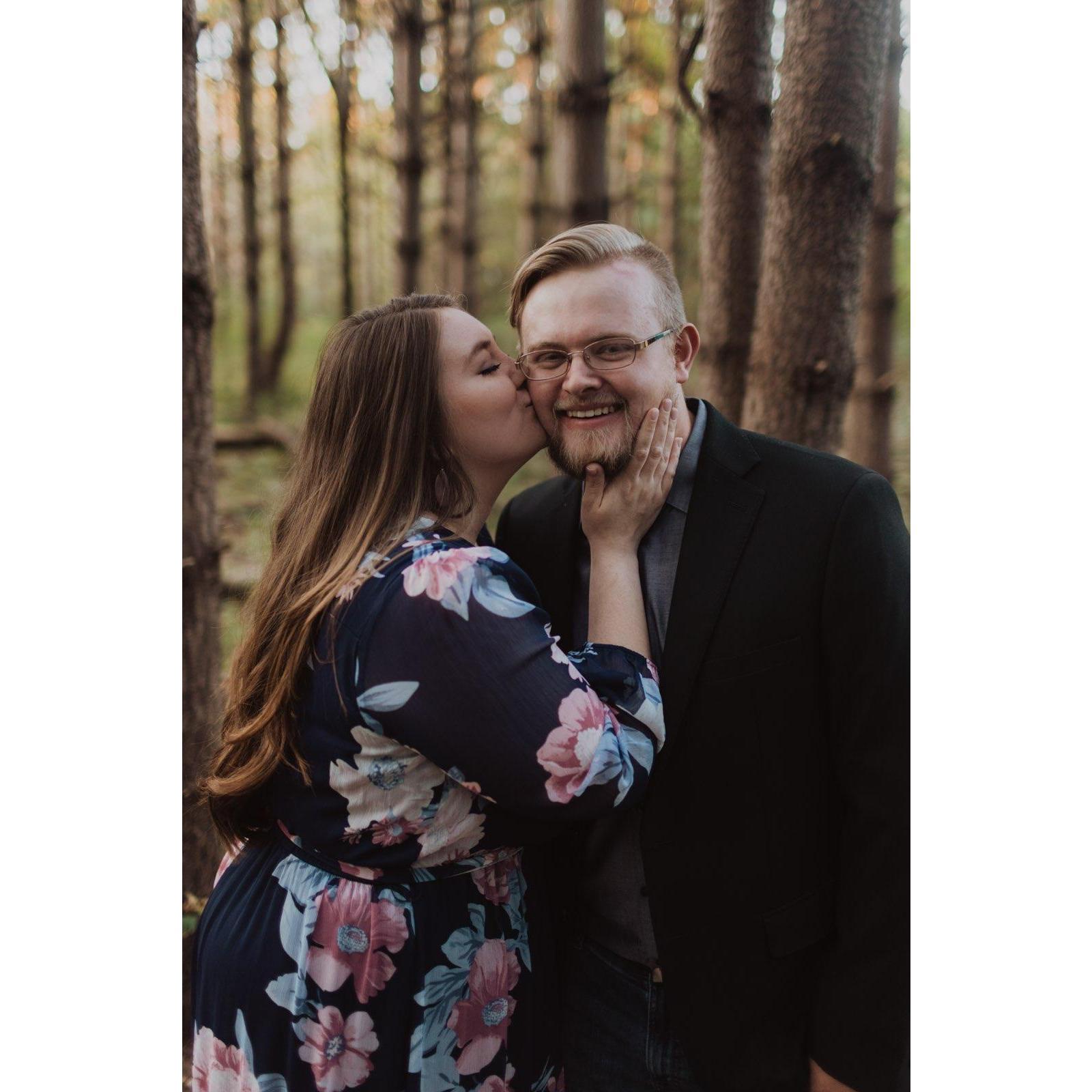 Engagement photos by Caitlyn Cloud Photography 10/04/2020