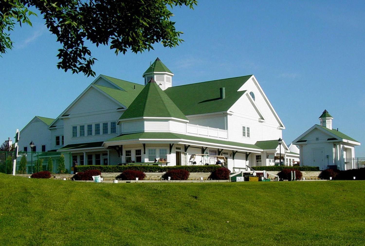 The Wedding Website of Gretchen Fata and Addam Jongekryg