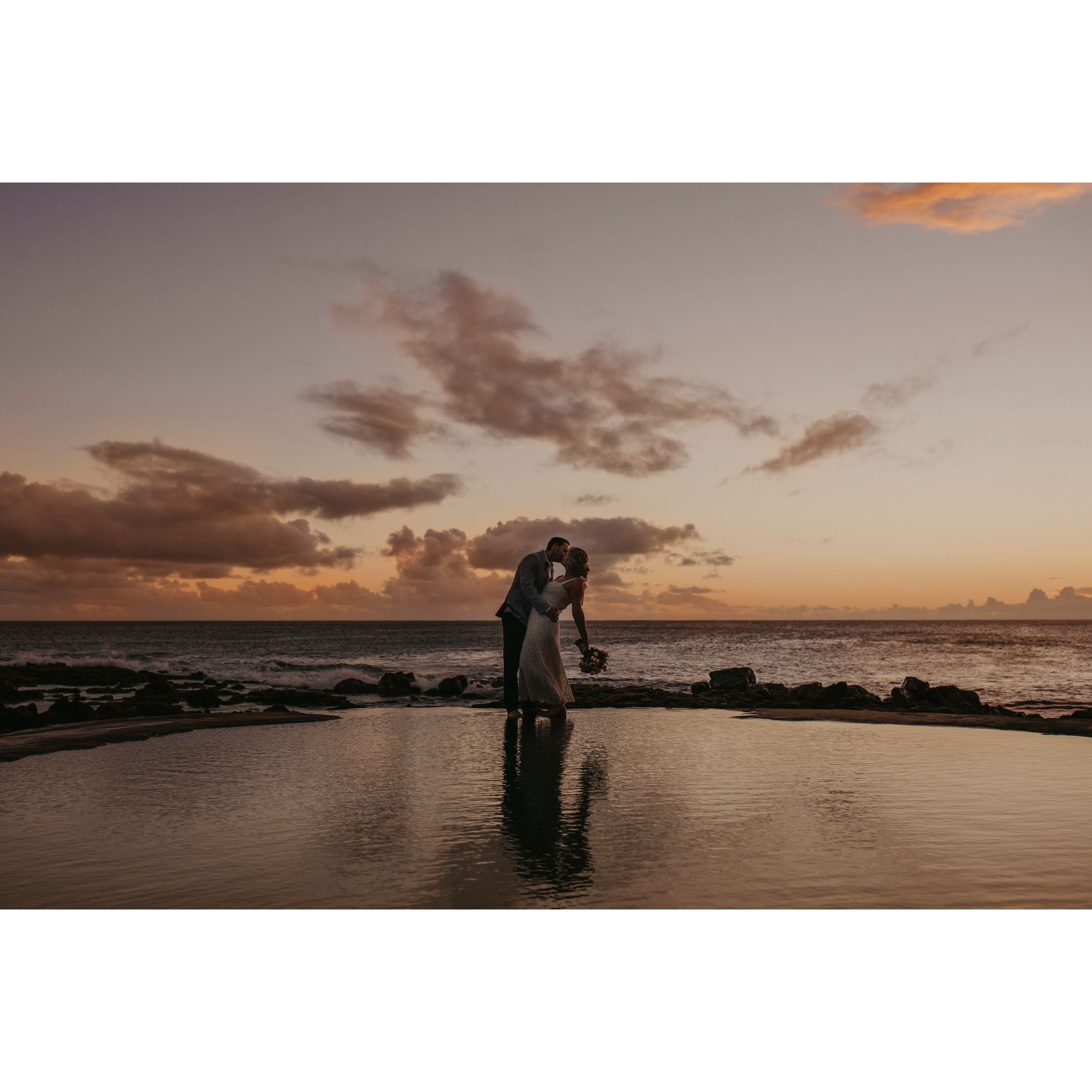 Elopement sunset in Kauai