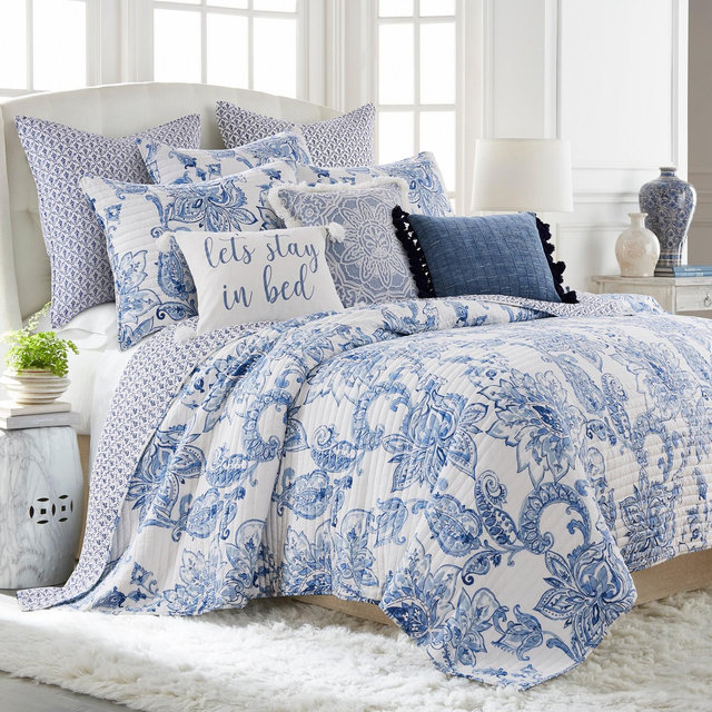 Bennett Floral Quilt Set - King Quilt and Two King Pillow Shams Blue - Villa Lugano by Levtex Home