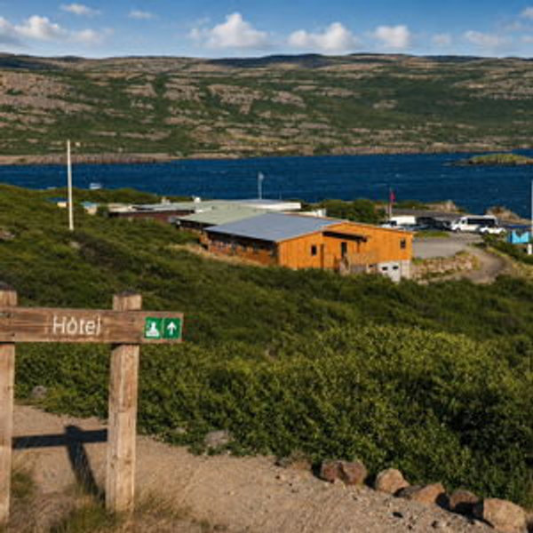 [Honeymoon Fund] A night at Hotel Flokalundur in Iceland