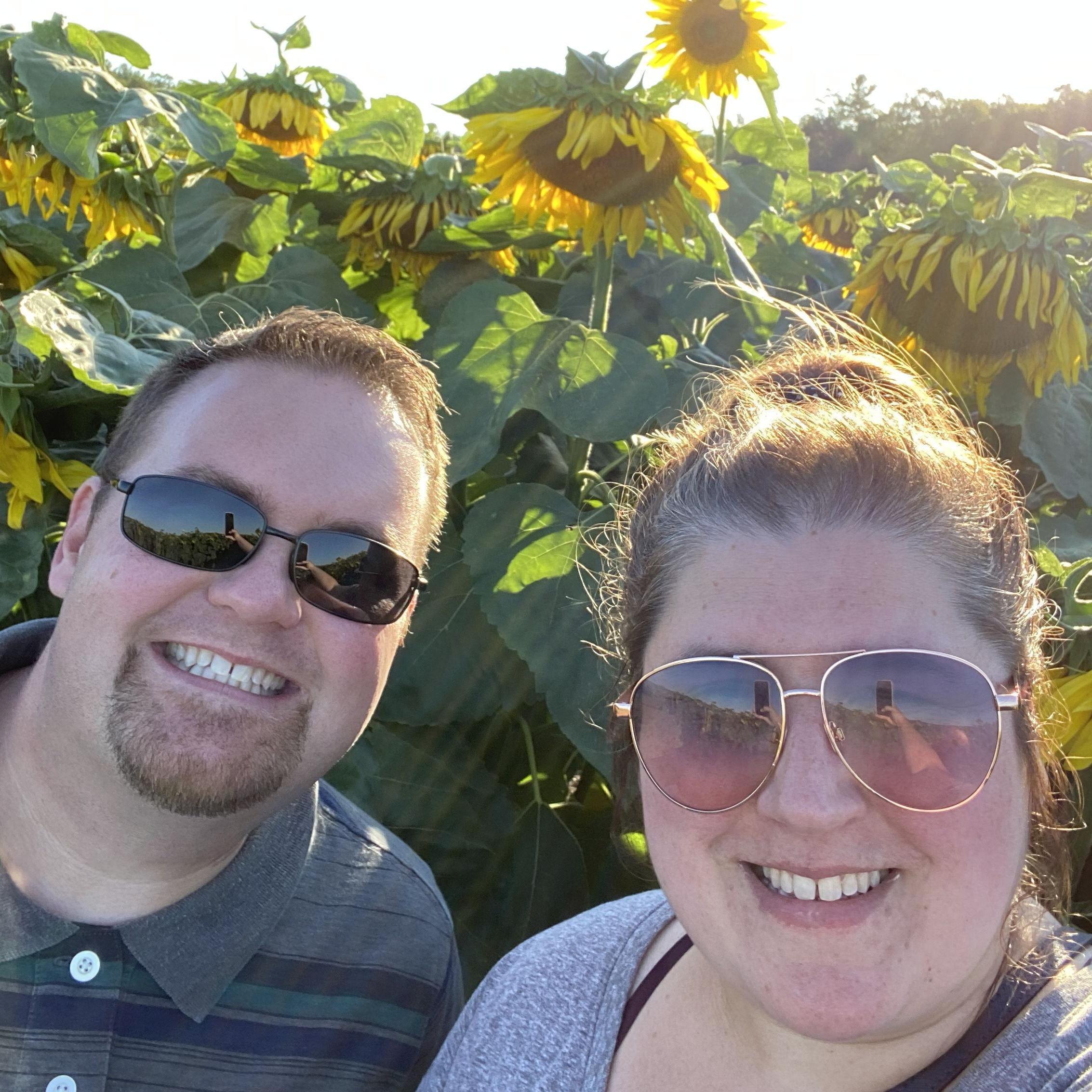 Two friends trekking through a sunflower maze in 2021. To quote Alex, “what guy goes to a sunflower maze with someone they don’t like?” 🤣