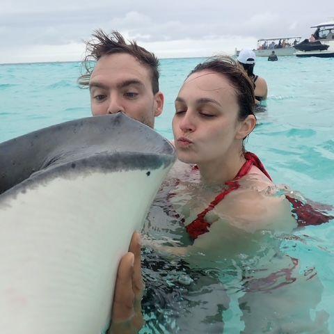 Kissing Marta the Stingray