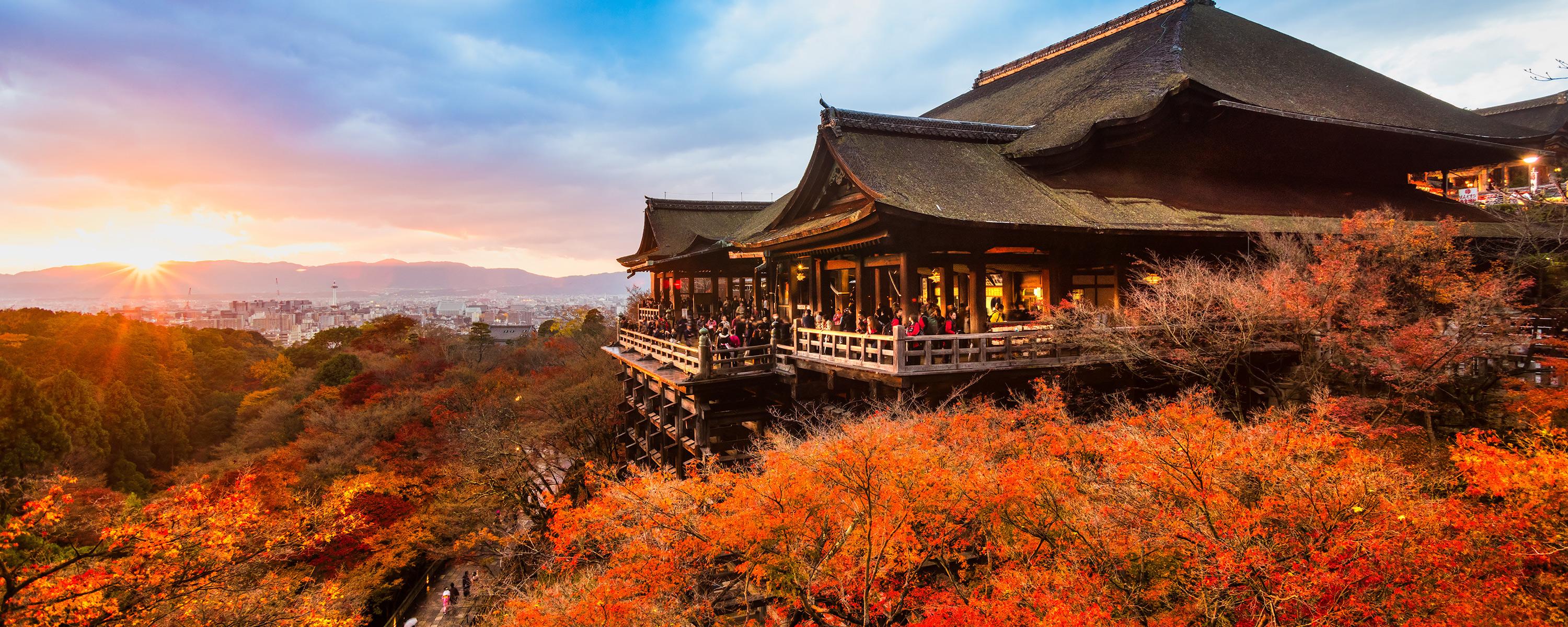 The Wedding Website of Mami Miyake and Junichi Hattori