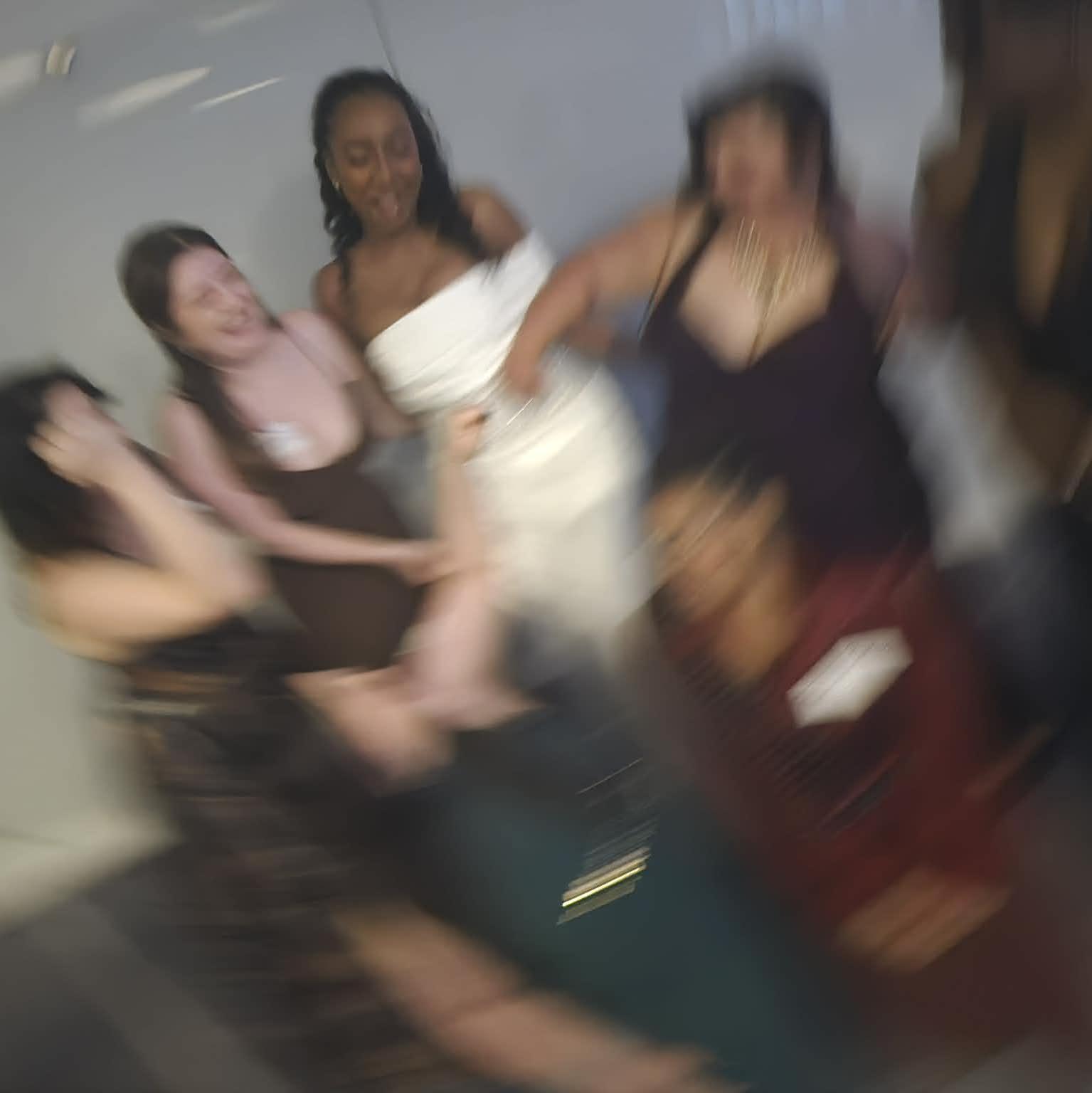 The bride gets stabbed by her bridesmaids - - Selfies after the Murder Mystery Dinner (Bachelorette 2026)