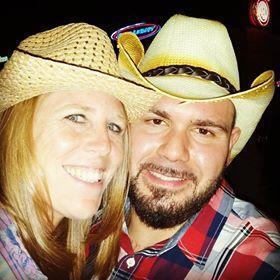 We love our country concerts!