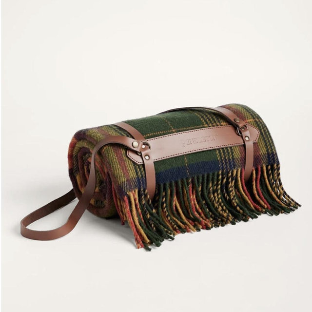 Pendleton Motor Throw with Carrier