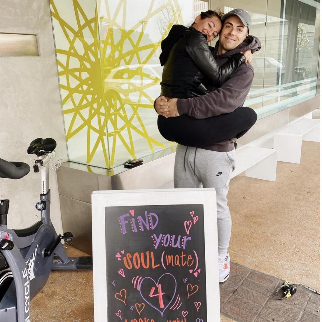 If you didn't know! Brad and Jenna met in Jenna's SoulCycle class in Brentwood.