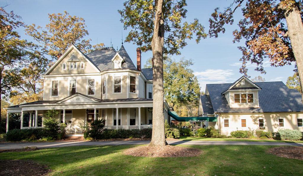 The Wedding Website of Taylor Lyda and Naaman Mims