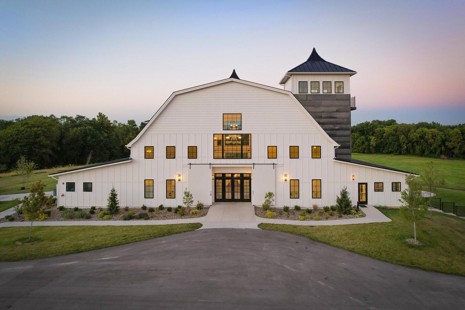 The Wedding Website of Kelsey Sanders and James Toon