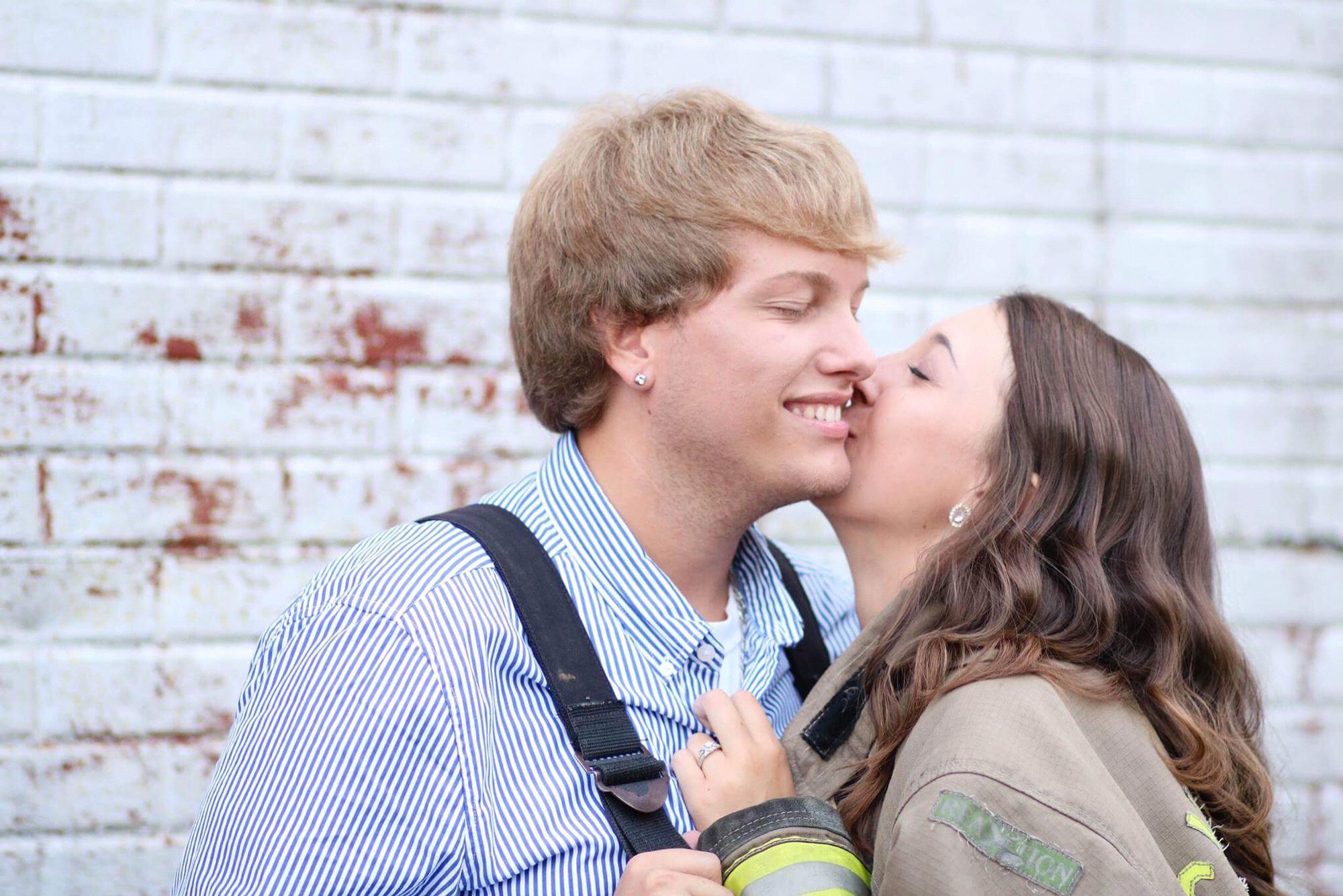 He promised her forever with that ring