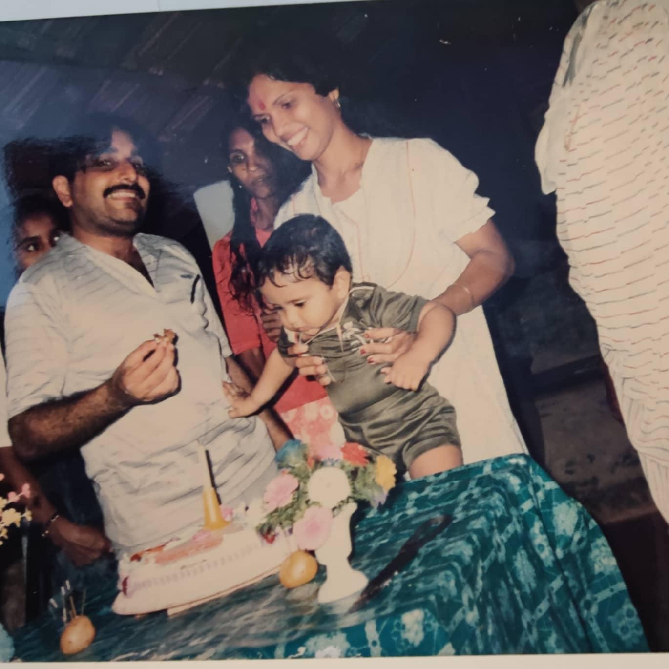 Look at those good looking parents with baby Sam!